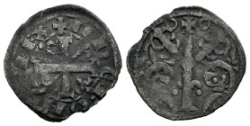 Reino de Castilla y León. Alfonso IX (1188-1230). Dinero. (Bautista-247). Ve. 0,69 g. Roeles a los lados de la cruz. Pátina. MBC/MBC-. Est...50,00. 
...