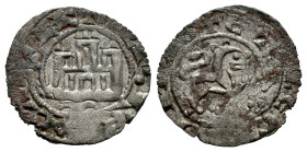 Reino de Castilla y León. Alfonso X (1252-1284). Maravedí prieto. (Bautista-390). Ve. 0,69 g. Creciente invertido bajo castillo. Doble acuñación. MBC....