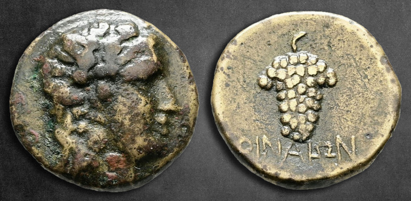 Ionia. Oinoia-Ikaria circa 300-200 BC. 
Bronze Æ

18 mm, 5,58 g

Wreathed h...