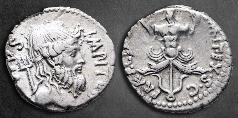 Sextus Pompey Magnus 43-36 BC. Uncertain mint in Sicily (Messana?)
Denarius AR...