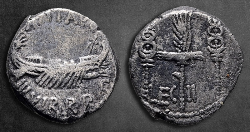 Marc Antony 32-31 BC. Military mint moving with M.Antony
Denarius AR

17 mm, ...