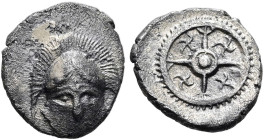 THRAKIEN. MESEMBRIA Obol ø 9mm (0.59g). 5. - 4. Jh. v. Chr. Vs.: Korinthischer Helm en face. Rs.: Rad mit vier Speichen, in den Feldern je eine Swasti...
