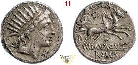 AQUILLIA - Man. Aquillius (109-108 a.C.) Denario. B. 1 Syd. 557 Cr. 303/1 A.V. 92 3,37 g 19,2 mm Ag D/ Testa del Sole R/ Luna su biga e attorno quattr...