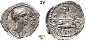 DOMITIA - Cn. Domitius L.f. Ahenobarbus (41-40 a.C.) Denario. B. 21 Syd. 1177 Cr. 519/2 A.V. 269bis 3,78 g 21,1 mm Ag Molto rara D/ Testa di Ahenobarb...