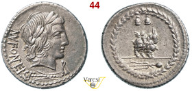 FONTEIA - Man. Fonteius C.f. (85 a.C.) Denario. B. 10 Syd. 724a Cr. 353/1c A.V. 291 Ag D/ Testa laureata di Apollo Vejovis, sotto un fulmine e davanti...
