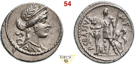 LICINIA - P. Licinius Crassus M.f. (55 a.C.) Denario. B. 18 Syd. 929 Cr. 430/1 A.V. 344 4,03 g 18,8 mm Ag D/ Busto laureato di Venere R/ Cavaliere rom...