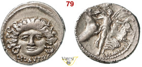 PLAUTIA - L. Plautius Plancus (47 a.C.) Denario. B. 14 Syd. 959b Cr. 453/1c A.V. 473 4,04 g 19 mm Ag D/ Testa frontale della gorgone Medusa R/ L'Auror...