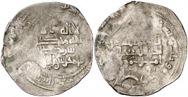 AH 319. Califato. Abderrahman III. Al Andalus. Dirhem. (V. 360). 4,11 g. Leyenda en cuatro líneas en anverso y tres en reverso. Acuñación muy descuida...