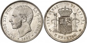1882*1882/1. Alfonso XII. MSM. 5 pesetas. (Cal. 35). 24,94 g. Rectificación de la estrella muy clara. Bella. Brillo original. Rara así. EBC+.