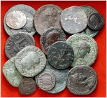 Lote formado por 10 sestercios, 1 dupondio, 1 as y 4 bronces del Bajo Imperio. Total 16 monedas. A examinar. MBC-/MBC+.