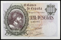 1940. 1000 pesetas. (Ed. D46) (Ed. 445). 21 de octubre, Carlos I. Leve doblez. Buen ejemplar, con apresto. Raro así. EBC+.
