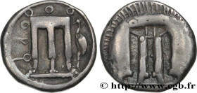 BRUTTIUM - CROTON
Type : Nomos ou statère 
Date : c. 480-430 AC. 
Mint name / Town : Crotone, Bruttium 
Metal : silver 
Diameter : 20  mm
Orientation ...