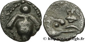 IONIA - EPHESUS
Type : Tetartemorion 
Date : c. 480-450 
Mint name / Town : Éphèse, Ionie 
Metal : silver 
Diameter : 6  mm
Orientation dies : 3  h.
W...