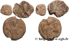 RUSSIA
Type : Lot de 3 monnaies sceaux 
Date : (XIIe siècle) 
Quantity minted : - 
Metal : lead 
Edge : lisse 
Commentary : Ce lot comprend trois monn...