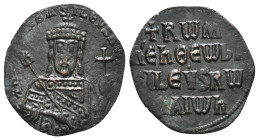 CONSTANTINE VII PORPHYROGENITUS(913-959) and ROMANUS I LECAPENUS (920-944). Follis. Constantinople.
Obv: + ROmAn' bASILEVS RWm'.
Crowned and bearded b...