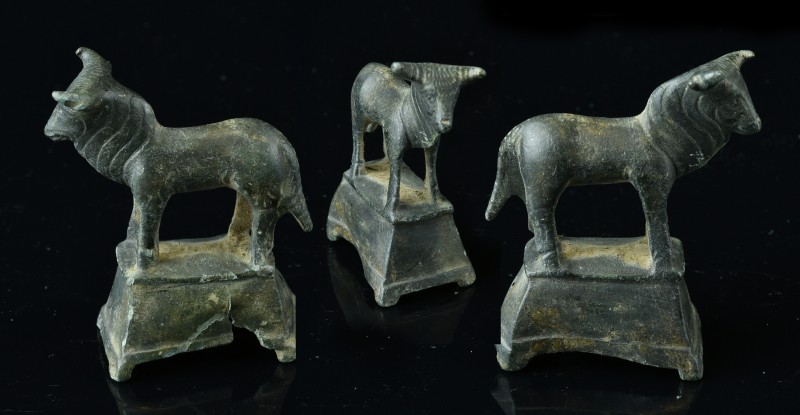 Roman bronze figure: humped bull (AD 1st – 3rd centuries) A bronze cast figure o...
