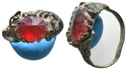 Ancient ring with gemstone
2,08 g