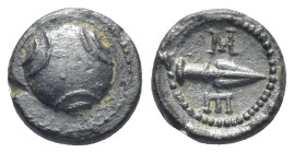PISIDIA. Selge. 2nd-1st century BC. AE (11mm, 1.27 g). Round shield. Rev. Σ-Ε Spearhead upwards.