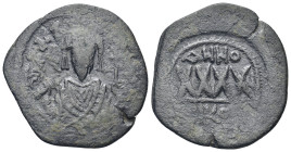 Phocas. 40 Nummi. (32mm, 12,5 g) Year 5 = 606-7 AD. Nicomedia. Anv.: D M FOCA PЄR AVς, bust facing, wearing crown with pendilia and consular robes, ho...
