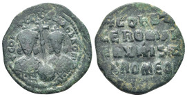 Constantine VII and Romanus II (945-959), Follis, Constantinople, c. AD 950-959 AE (26mm. 7,52 g) +CONSTCEROMANbROM, facing bust, Costantine VII beard...