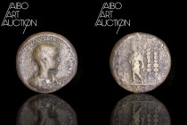Roman coin Bronze - Empire - Diadumenian As Rome 217

M OPEL ANTONINVS DIADVMENIANVS CAES Draped bust, bare head to the right. Rev: PRINC IVVENTVTIS...