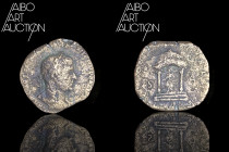 Roman coin Bronze - Empire - Volusian Sesterce Rome 251-253

IMP CAE C VIB VOLVSIANO AVG Laureate, draped and armored bust to the right. Rev: IVNONI...