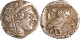 186. ATTIQUE ATHÈNES (480)
Tétradrachme.
Poids : 17,19 g
Pozzi : 1545.
TTB.