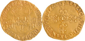 250. Henri III (1574-1589)
Écu d’or aux H couronnés 1578 Bayonne.
Poids : 3,3 g
Dy : 1124.
TB.