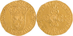 267. Louis XIII (1610-1643)
Écu d’or 1642 Rouen.
Poids : 3,3 g
G : 55.
TTB. (Coup à côté de la lettre d’atelier au centre de la pièce).