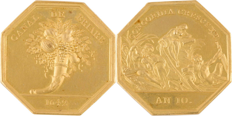 333. Napoléon Ier (1804-1815)
Médaille en or octogonale commémorant le canal de ...