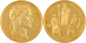 338. Napoléon Ier (1804-1815)
Médaille en or commémorant le couronnement et sacre de Napoléon Ier.
Graveurs : ANDRIEU et GEOFFROY.
D : 32 mm - Poids :...