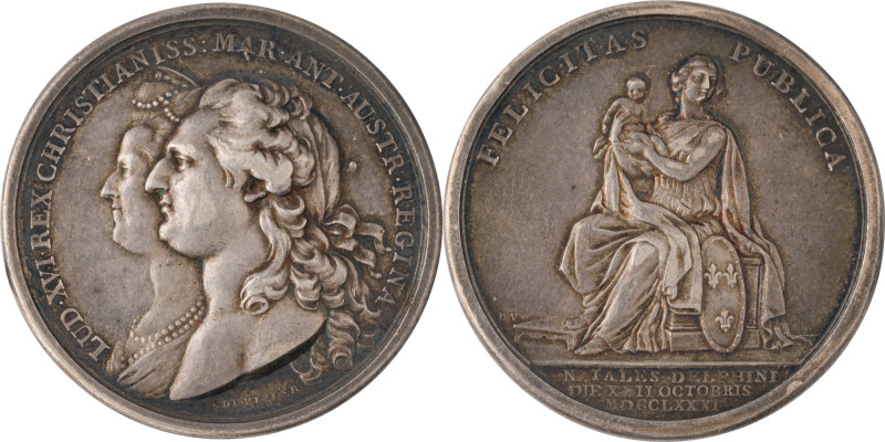 454. Louis XVI (1774-1793)
 Médaille en argent commémorant la naissance
du Dauph...