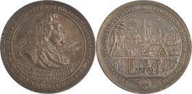 621. POLOGNE, Auguste III (1733-1763)
 Médaille en argent commémorant l’hommage de la
ville de Freiberg. 1733.
D : 41,6 mm - Poids : 28,87 g
TTB.