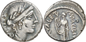 (hacia 49 a.C.). Gens Acilia. Denario. (Bab. 8) (S. 8a) (Craw. 442/1b). Contramarca en anverso. 3,87 g. (MBC).