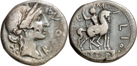 (hacia 114/113 a.C.). Gens Aemilia. Denario. (Bab. 7) (Craw. 291/1). Incisiones en anverso. 3,81 g. MBC-.