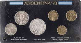 Argentina. 1978. 20, 50, 100, 1000, 2000 y 3000 pesos. Mundial de Fútbol - Argentina '78. En expositor. S/C.