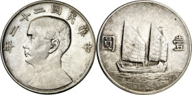 China. Año 23 (1934). 1 dólar. (KM. 345). Sun Yat Sen. Rayitas. AG. 26,64 g. EBC-.