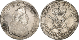 FRANKREICH. Louis XIV. 1643-1715. 1/2 Ecu aux insignes 1701 S Reims. Brb. n.r. / Gekr. rundes Wappen auf 2 Zeptern. Gad. 189. .