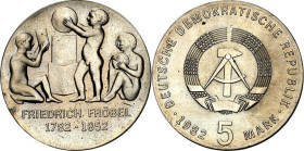 DDR. GEDENKMÜNZEN. 5 Mark Cu-Ni 1982 Fröbel. J. 1584. .
