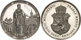 EUROPA. ÖSTERREICH. Ferdinand I. 1835-1848. Medaille 1836 35 mm(v. Lerch) a. ihre Krönung in Prag.Die gekrönte Kaiserin neben Kissen auf einem Tisch s...