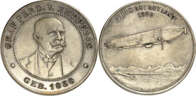 LUFTFAHRT. LUFTSCHIFFE. Jeton m. Orig.Öse 1908 (o. Sign.) a. d. 70. Geburtstag v. Graf Zeppelin. Brb. n. halbrechts / GLÜCK AB. GUT LAND 1908 Luftschi...