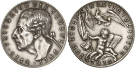 BILDHAUER und MEDAILLEURE des XIX. bis XXI. Jh.. DEUTSCHLAND vor    1945. GOETZ, Karl Xaver *1875 Augsburg +1950 München. Medaille 1936 Friedrich II. ...