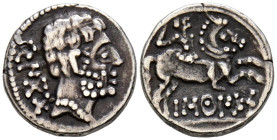 BASCUNES (Pamplona). Denario (Ar. 3,80g/17mm). 120-20 a.C. (FAB-215). Anv: Cabeza masculina barbada a derecha, detrás leyenda ibérica BeNCoDa. Rev: Ji...