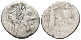 GENS CORNELIA. Quinario. (Ar. 1,51g/14mm). 88 a.C. Roma. (Crawford 345/2). Anv: Cabeza laureada de Júpiter a derecha. Rev: Victoria estante coronando ...