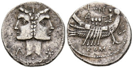 GENS FONTEIA. Denario. (Ar. 3,76g/18mm). 114-113 a.C. Sur de Italia. (FFC 713; Crawford 290/1). Anv: Cabeza de bifronte de Fontus, en campo: A y estre...