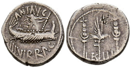 MARCO ANTONIO. Denario. (Ar. 3,45g/17mm). 32-31 a.C. Ceca volante. (FFC 33; Crawford 544/15). Anv: Galera Pretoriana a derecha, alrededor leyenda: ANT...