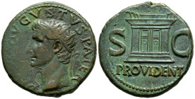 AUGUSTO. Dupondio. (Ae. 11,01g/26mm). 14-37 d.C. Roma. (RIC 81). Anv: Cabeza radiada de Augusto a izquierda, alrededor leyenda: DIVVS AVGVSTVS PATER. ...