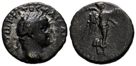 TITO. Hemidracma. (Ar. 1,50g/14mm). 79-81 d.C. Capadocia, Caesarea. (RPC 1661). Anv: Cabeza laureada de Tito a derecha, alrededor leyenda griega. Rev:...