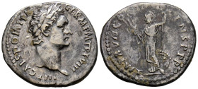 DOMICIANO. Denario. (Ar. 3,17g/20mm). 88-89 d.C. Roma. (RIC 659). Anv: Cabeza laureada de Domiciano a derecha, alrededor leyenda: IMP CAES DOMIT AVG G...