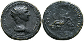 TRAJANO. Dupondio. (Ae.14,59g/27mm). 112-114 d.C. Roma. (RIC 641). Anv: Busto radiado y drapeado de Trajano a derecha, alrededor leyenda: MP CAES NERV...
